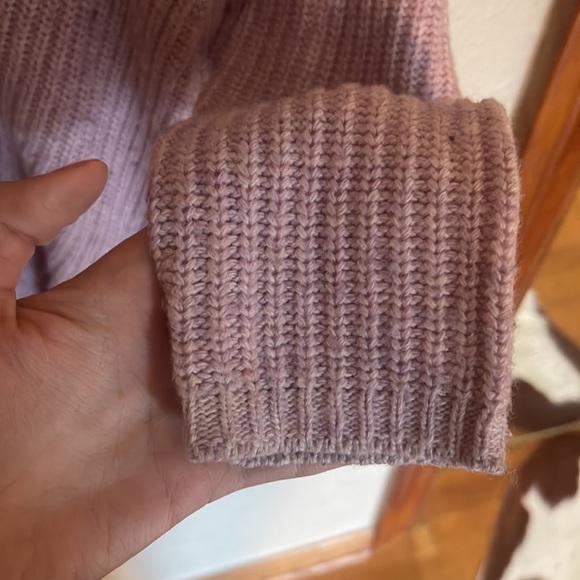 Marine Layer ribbed v-neck sweater cashmere blend - Picture 4 of 6